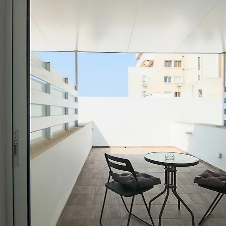 Phaedrus Living: Luxury Suite Nicosia 502 Exterior photo